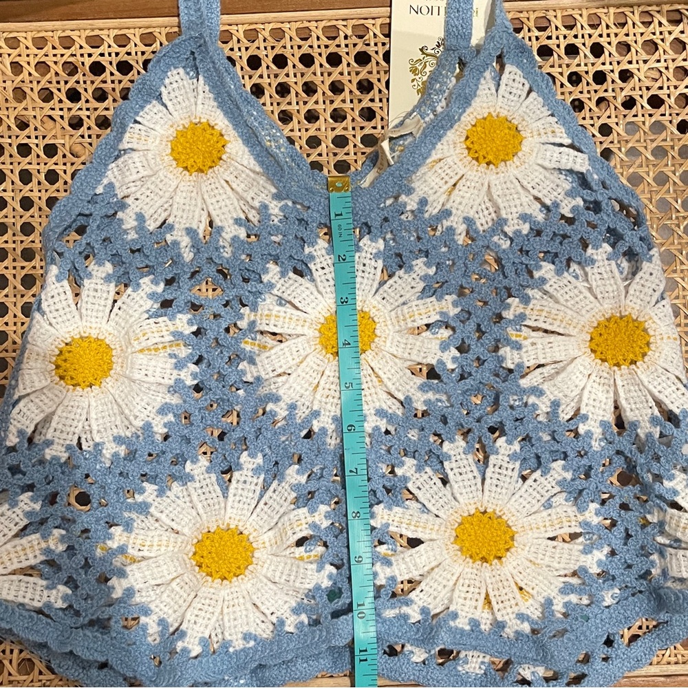 REBELLION Daisy Crochet Style Top SZ M Blue White and Yellow Floral Crop Top NWT - Picture 10 of 10
